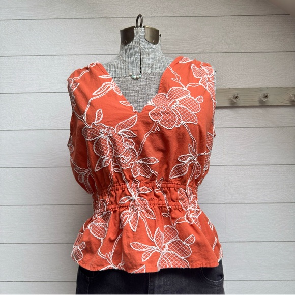 LOFT | Rust Toned Embroidered Sleeveless Cotton Top | Everyday Wear | Medium - Picture 8 of 9